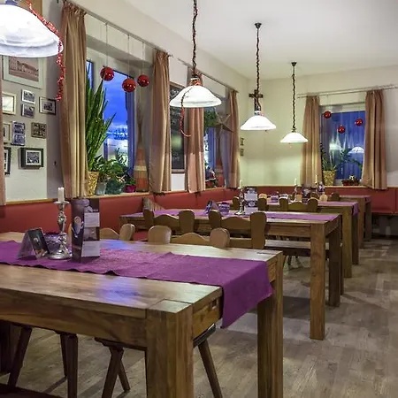 Otel Hotel-gasthof Wilder Mann