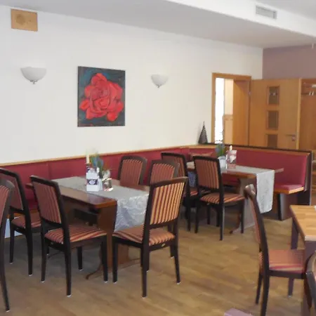 Szálloda Hotel-gasthof Wilder Mann 3*