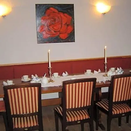 Hotel-gasthof Wilder Mann Otel Pfreimd