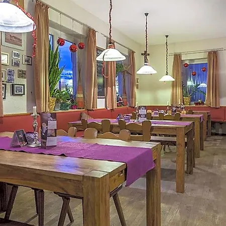 Hotel-gasthof Wilder Mann Pfreimd
